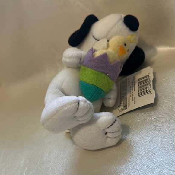 Hallmark White and Black Snoopy Stuffed Animal - Picture 5 of 6